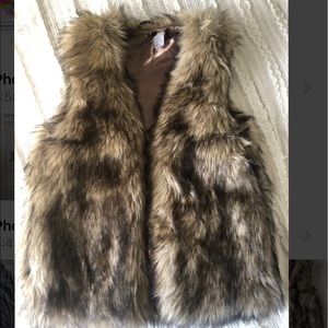 Faux fur vest!